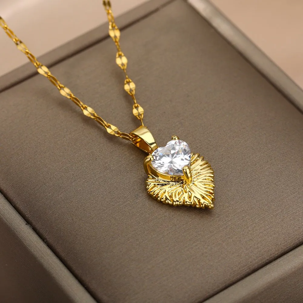 Aesthetic Flower Heart Pendant Necklaces For Women