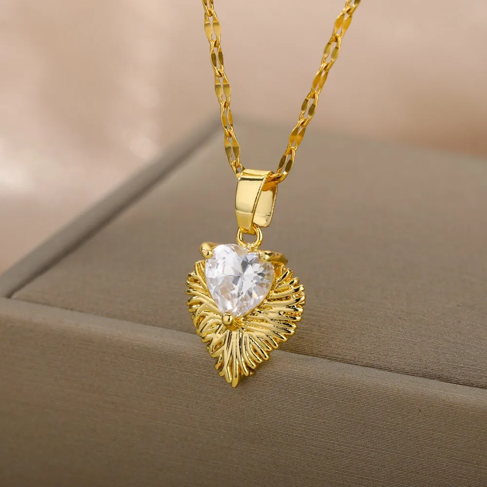 Aesthetic Flower Heart Pendant Necklaces For Women