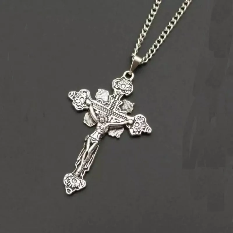 Blade Pendant Necklace for Women Men Vintage Punk Goth Gothic Steampunk Accessories Grunge Rock Jewelry Y2k Aesthetic