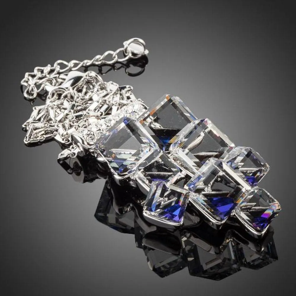 Blue Effect Cluster Necklace