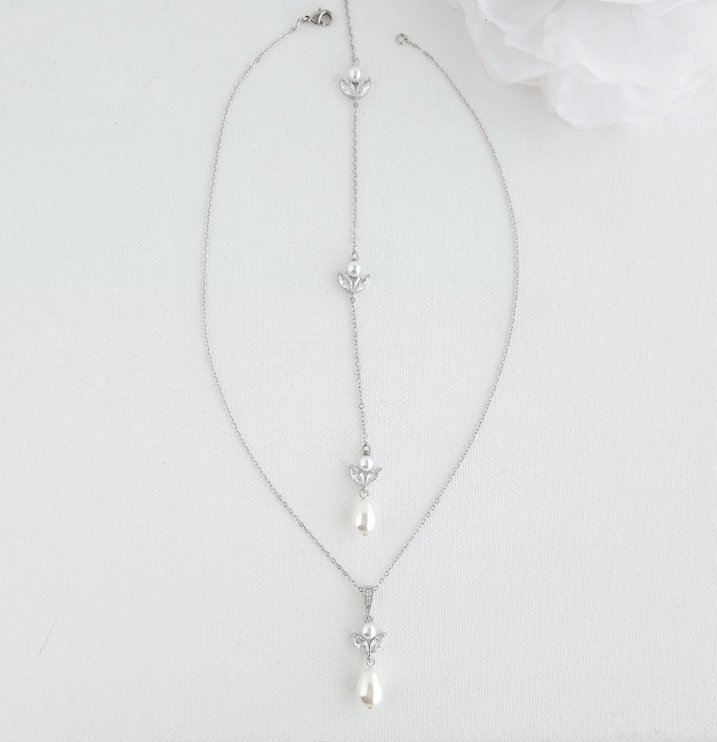 Delicate Pearl Necklace and Backdrop for Brides-Leila