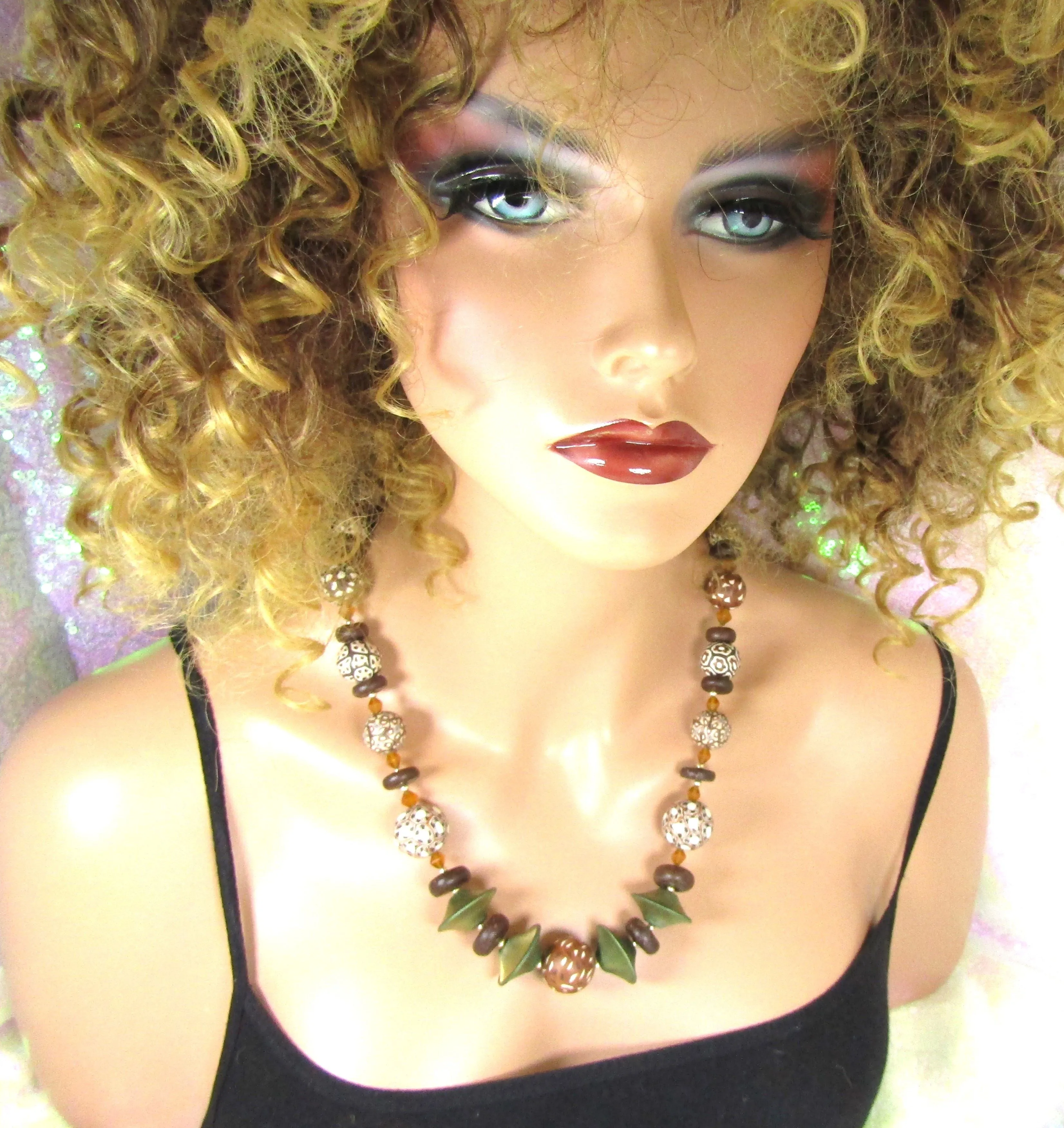 Fair Trade Chocolate & Cream Samunnat Beaded Necklace