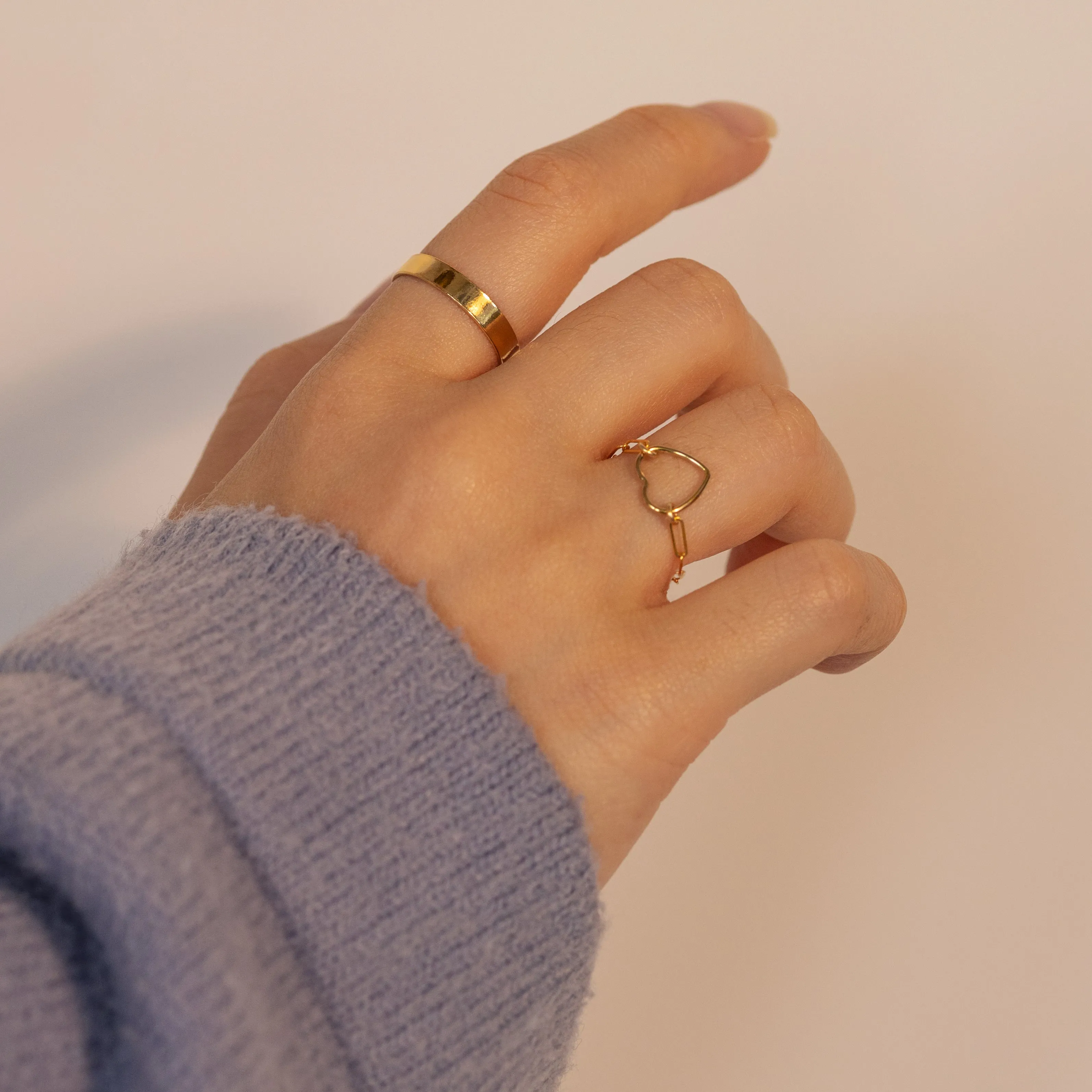 Fall In Love Chain Gold Ring