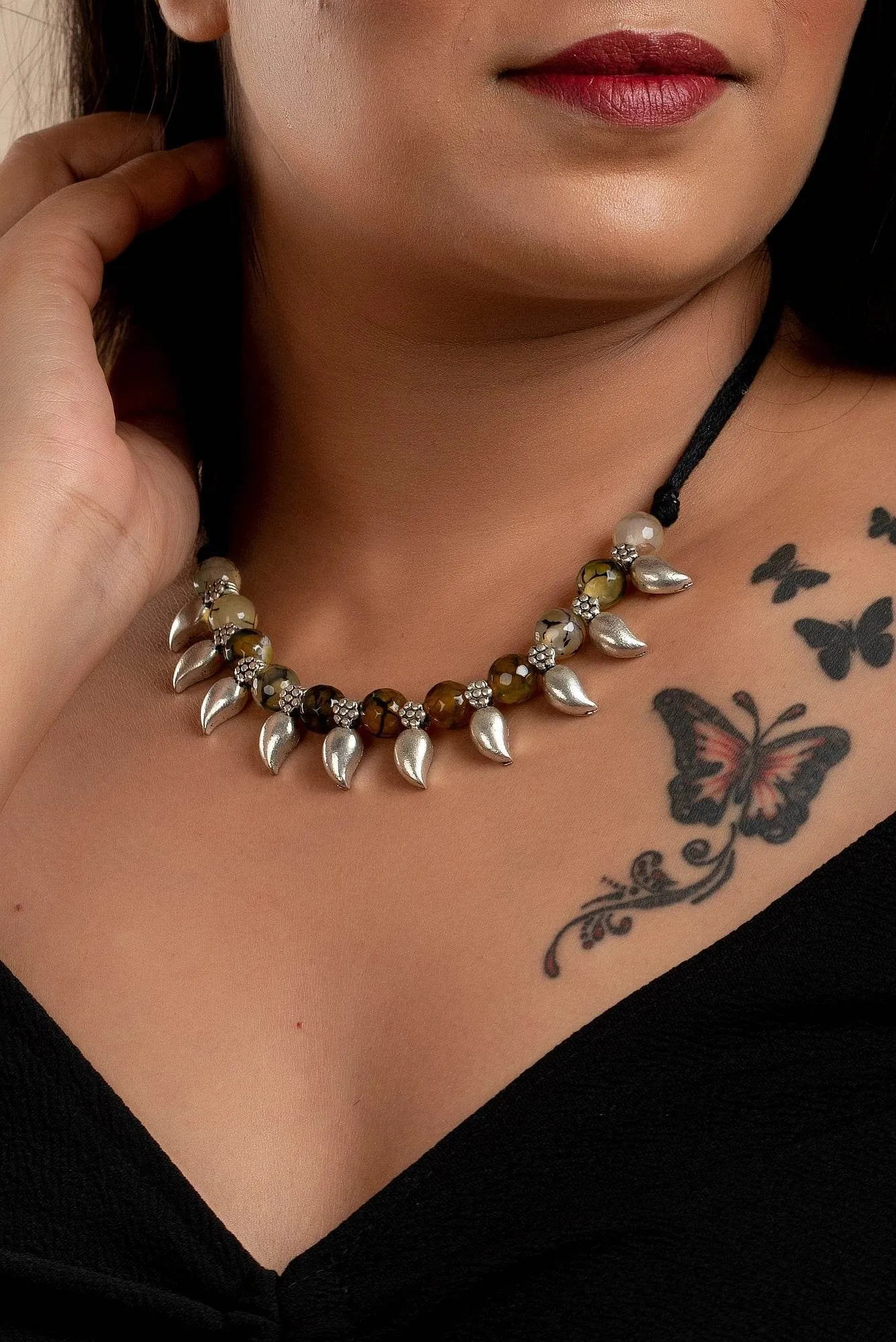 Handcrafted Dragon Veined Agate Neckpiece With German Silver Mango Charms & Adjustable Dori