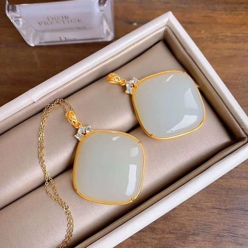 New inlaid natural Hetian white chalcedony geometric pendant necklace