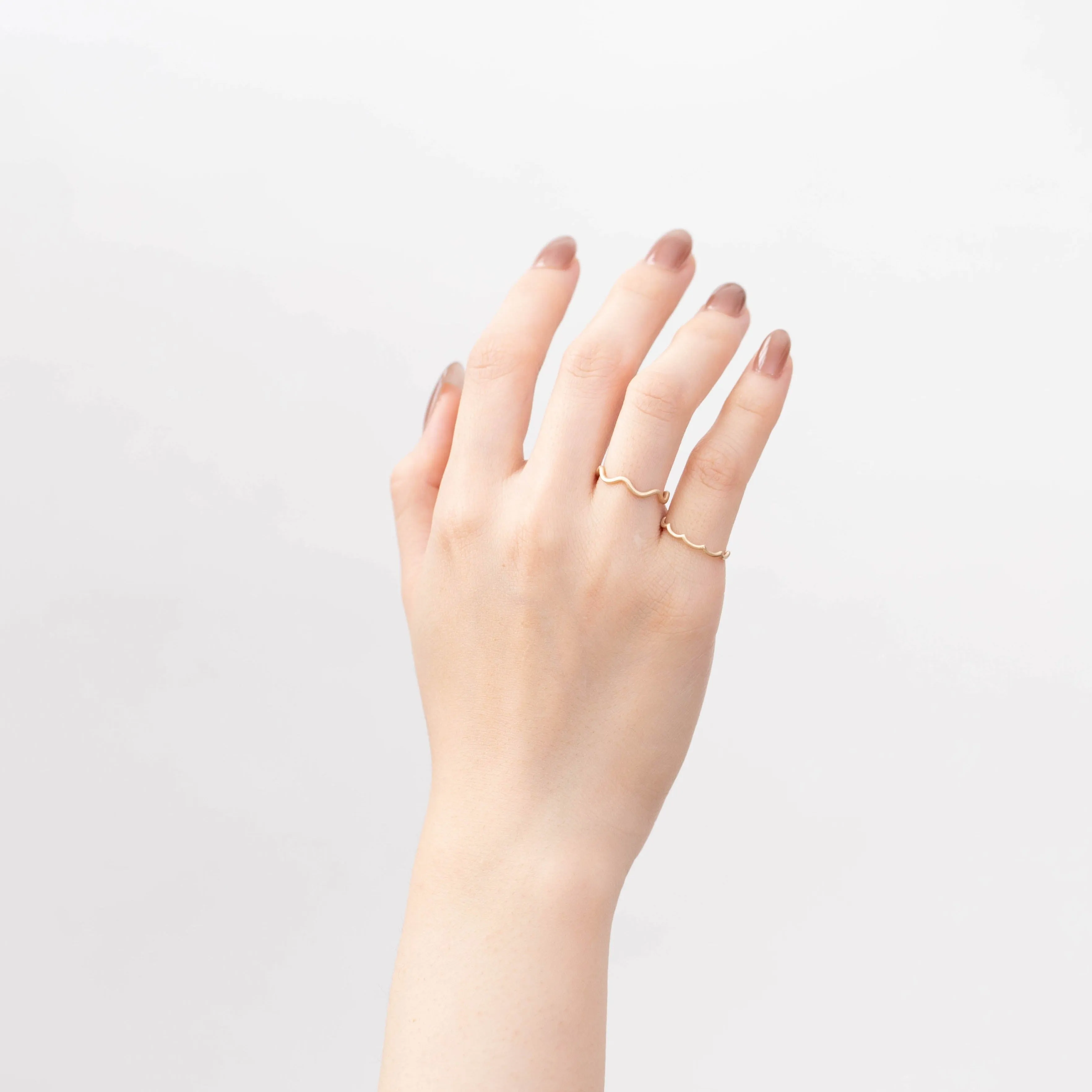 Smooth waves ring