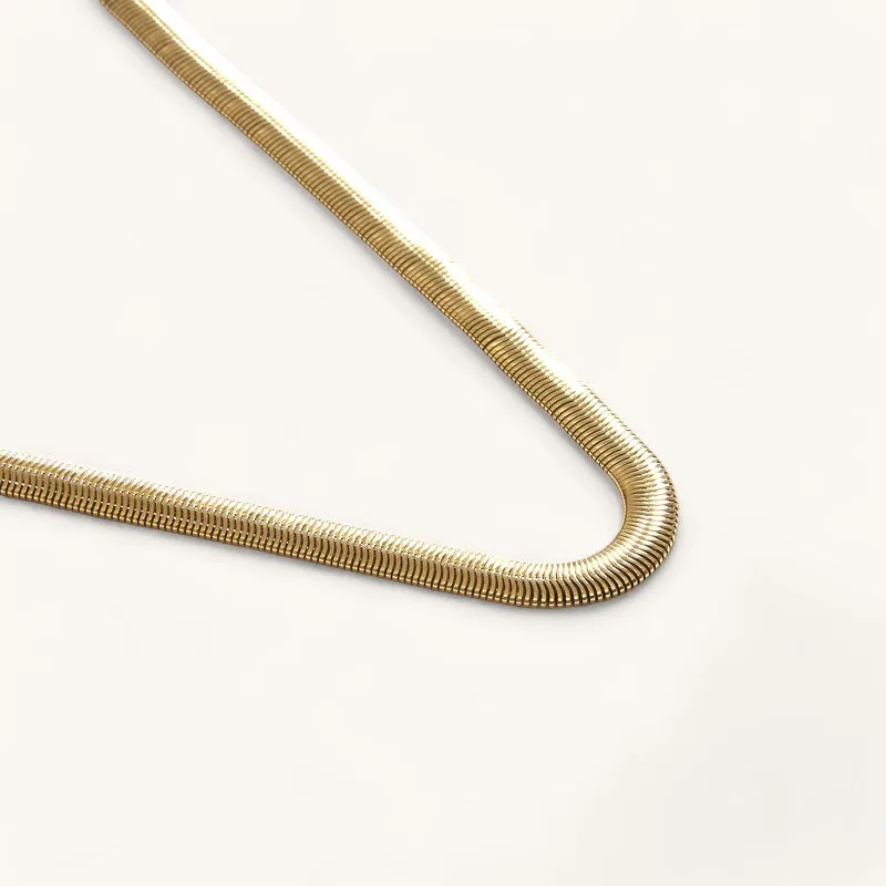 The snakey chain necklace